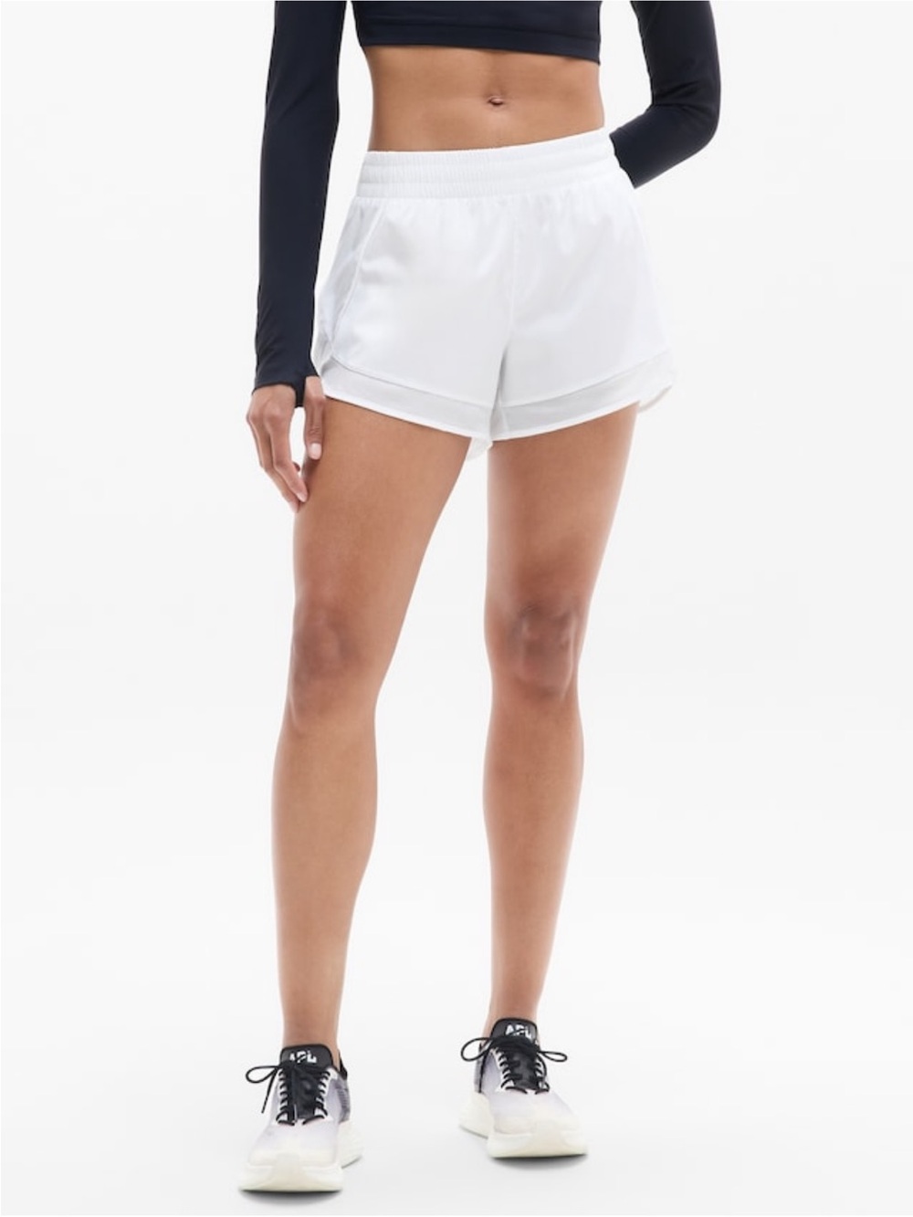 Athleta Mesh Racer Run Short 4” in Light Grey - women’s Small